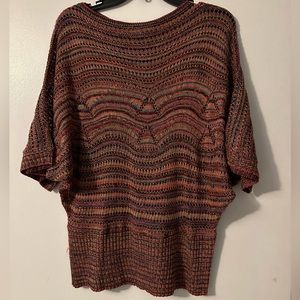 Pretty Short Sleeve Sweater-Size 18/20 Women